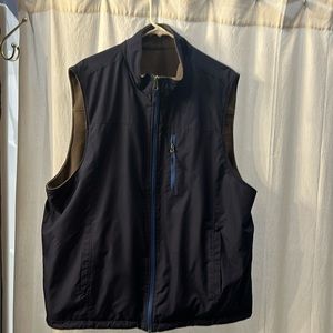 Men’s blue Izod vest